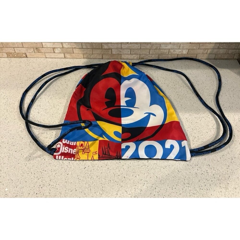 Disneyland Parks Cinch Sack Drawstring Bag Backpack 2021 Mickey Mouse